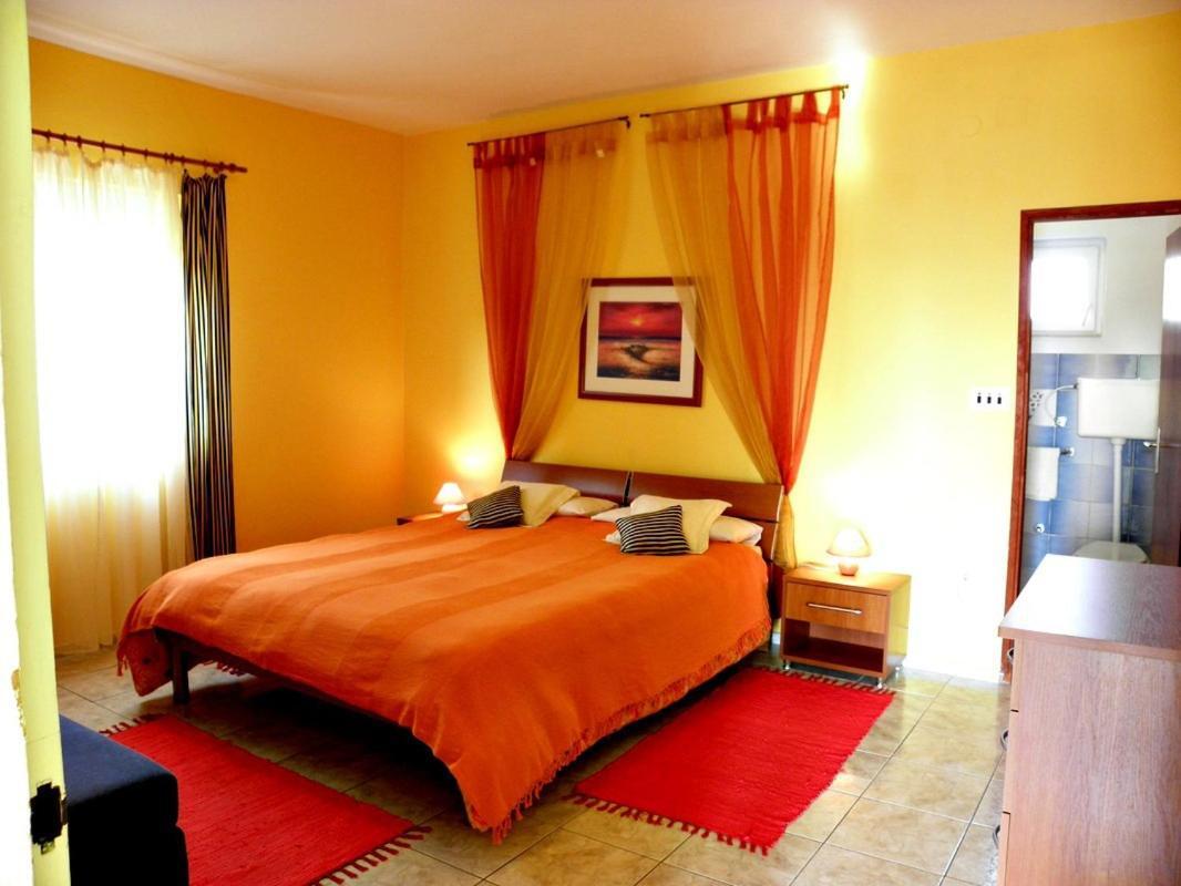 Apartments Gorda - 50M From Beach Zadar Exterior photo